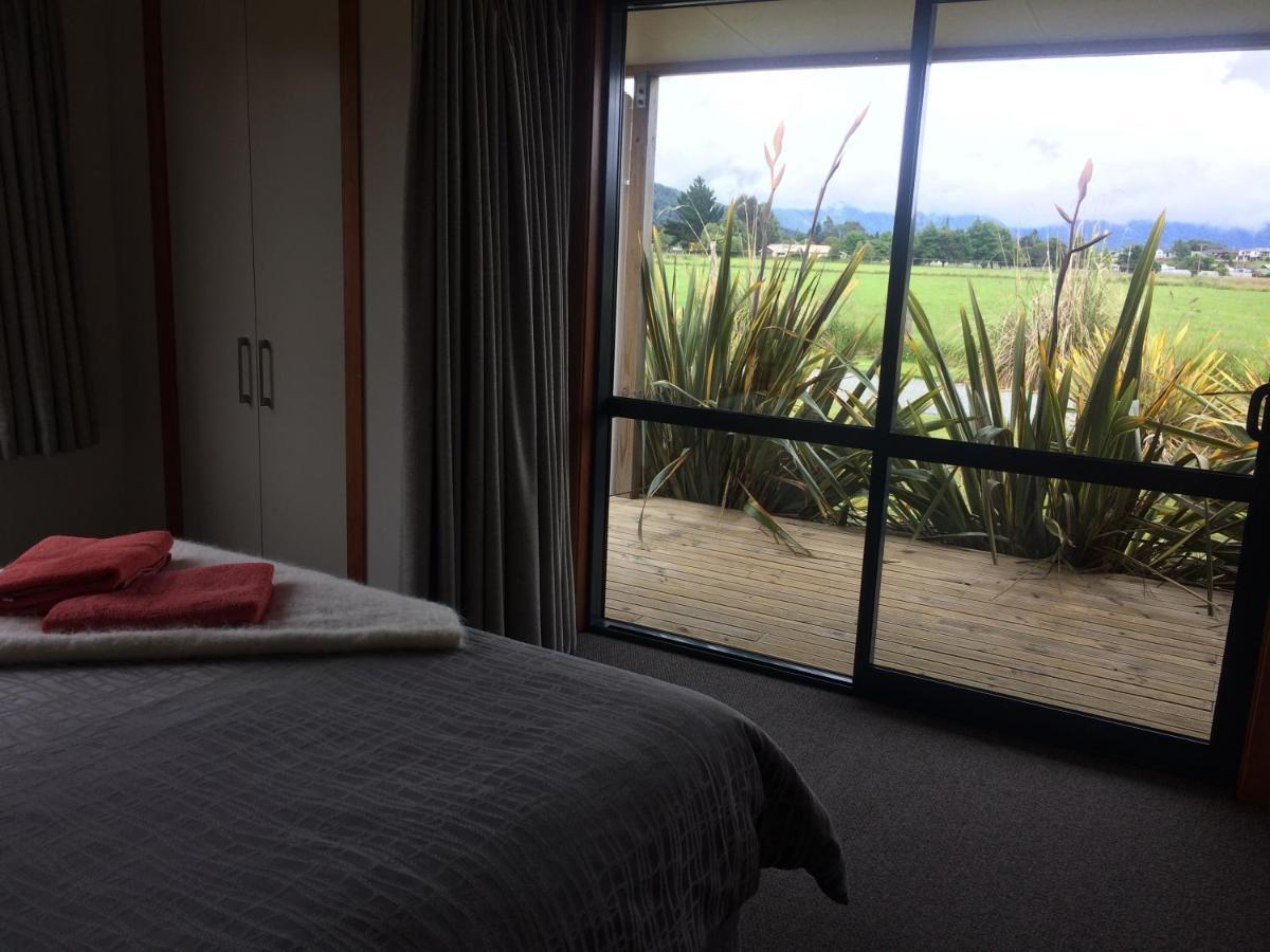 Acheron Cottages Manapouri Extérieur photo