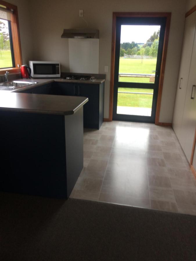 Acheron Cottages Manapouri Extérieur photo