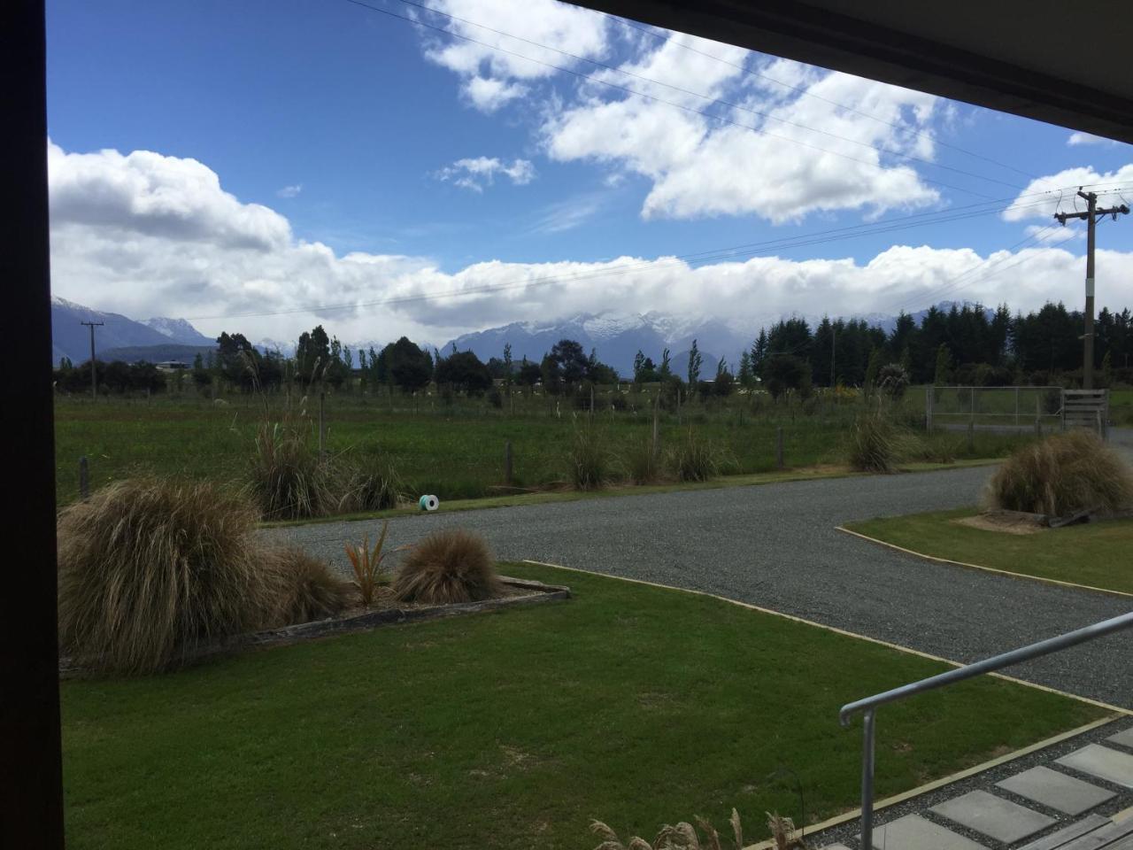 Acheron Cottages Manapouri Extérieur photo