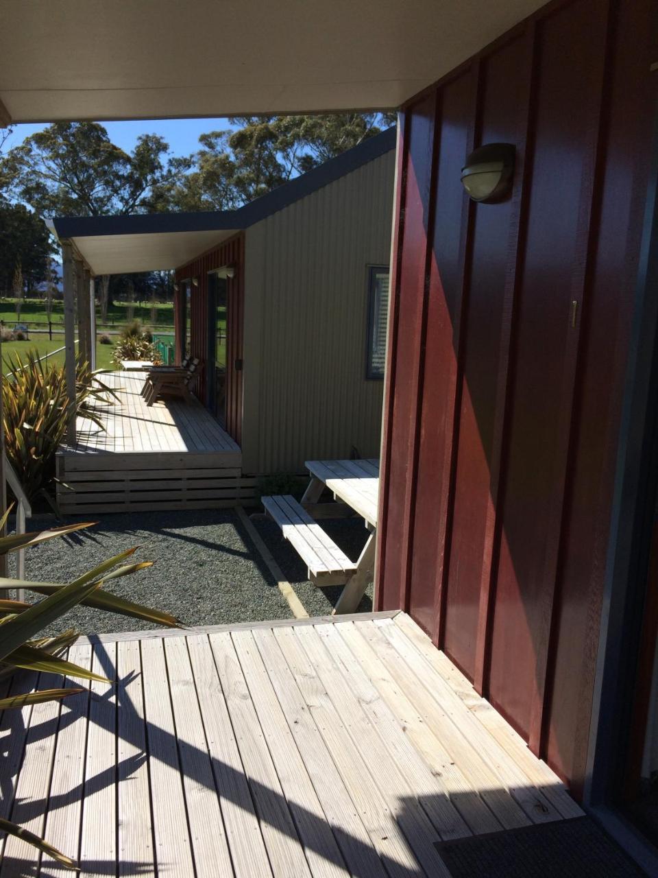 Acheron Cottages Manapouri Extérieur photo